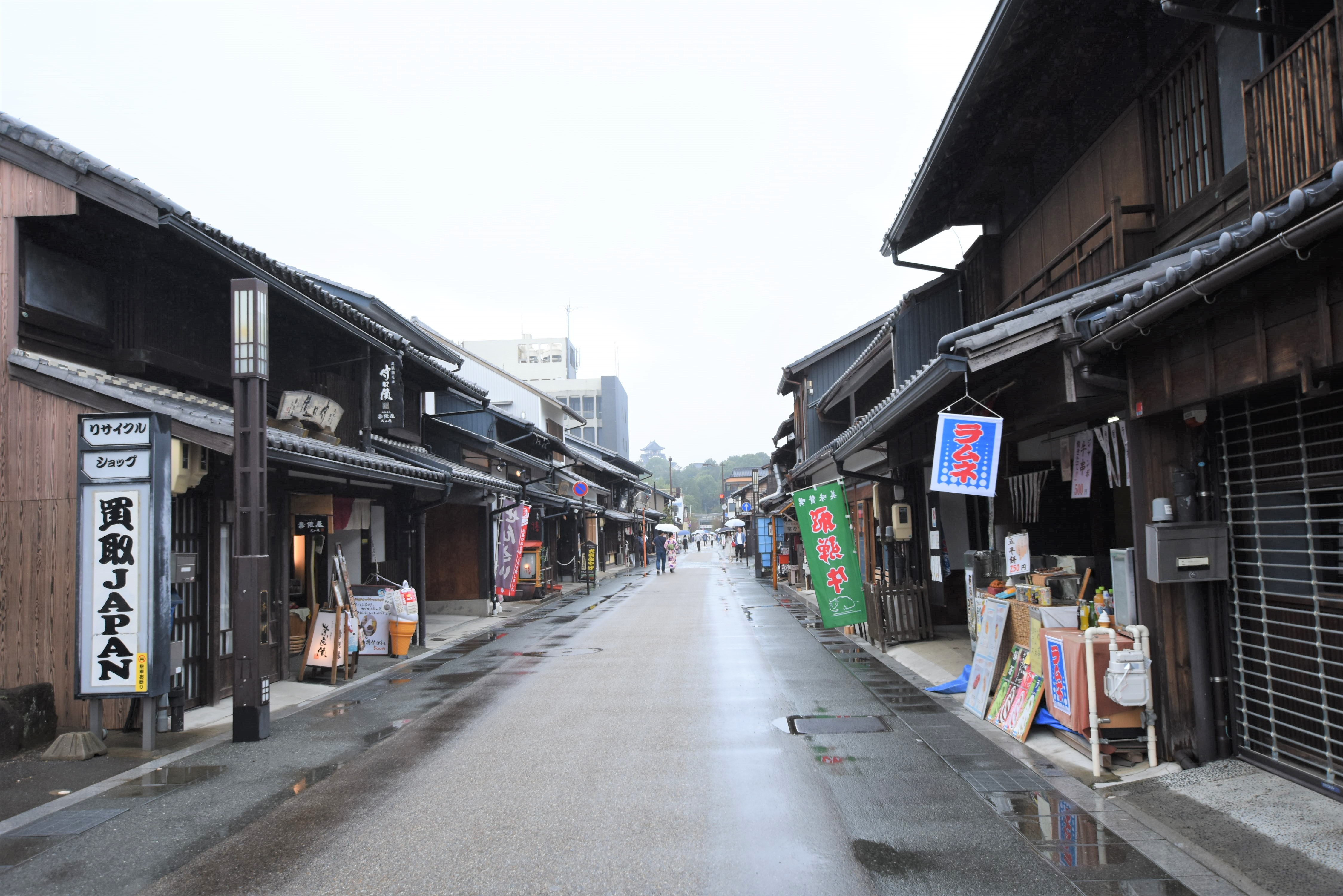 犬山観光 城下町で食べ歩きデートしてきた おすすめコースは ファミトラ 家族 夫婦旅行におすすめ観光スポット紹介ブログ